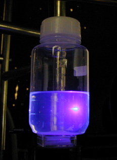 青色発光する酸化亜鉛ナノ粒子分散液